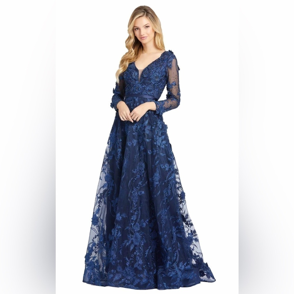 MAC DUGGAL 20108 NWT Embroidered Long Sleeve Plunge Neck A-Line Gown